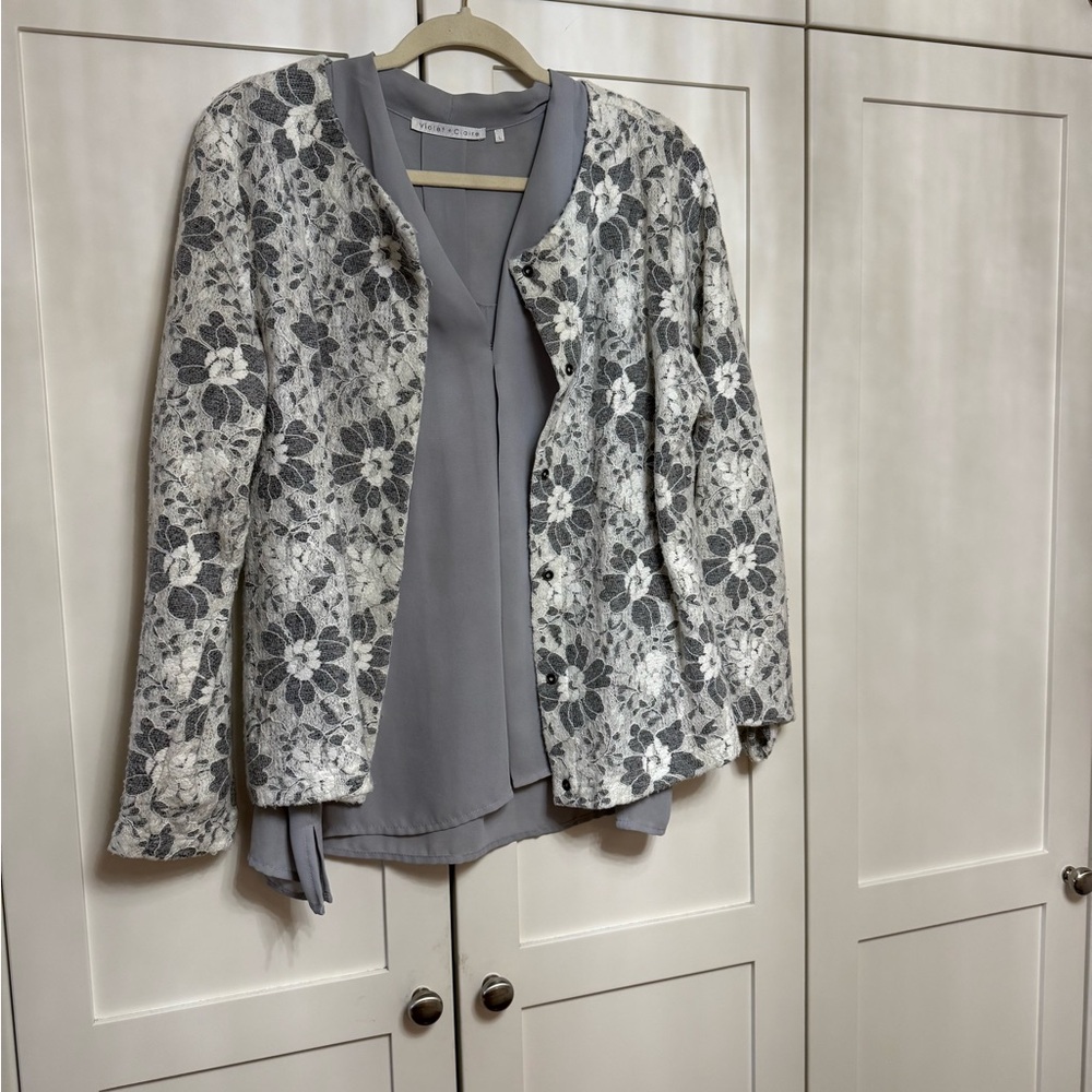 Floral Lace Women's Jacket - Gray